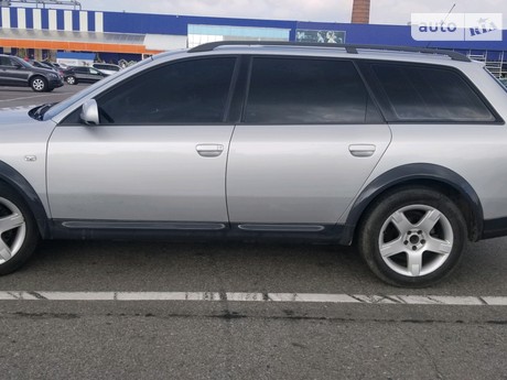 Audi A6 Allroad 2004