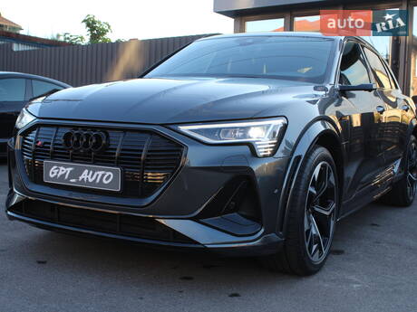Audi e-tron S 2022 в Києві