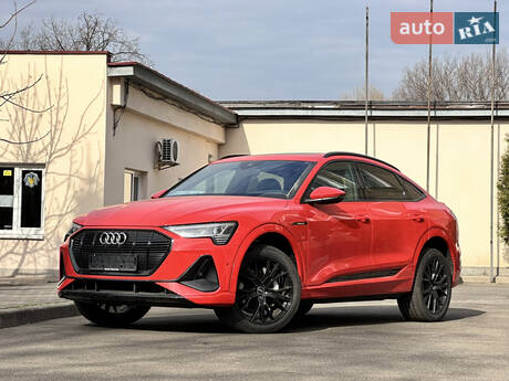Audi e-tron 2021 в Киеве
