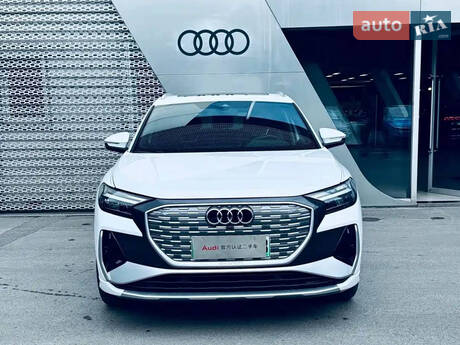 Audi Q4 e-tron 2023 в Києві