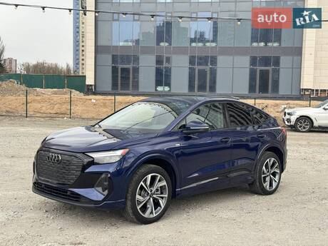Audi Q4 e-tron 2023 в Киеве