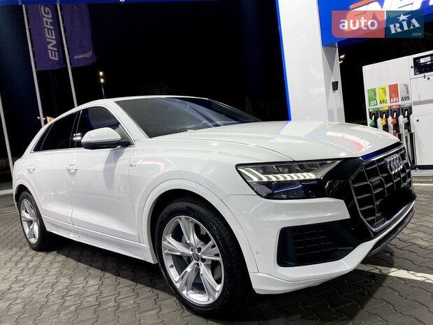 Audi Q8