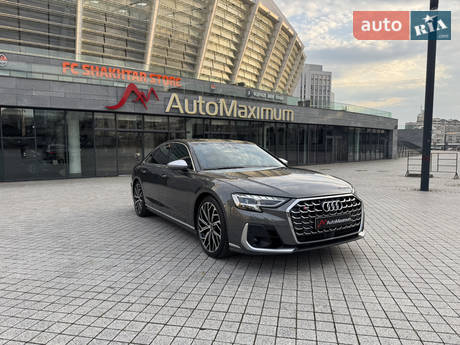Audi S8 2024 в Киеве