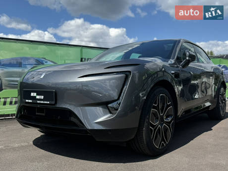 Avatr 11 2023 в Києві