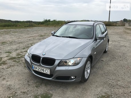 BMW 318 2011