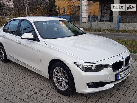 BMW 318 2012