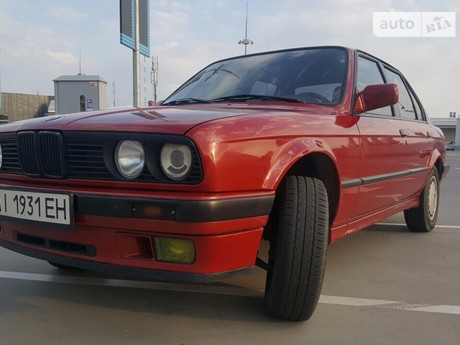 BMW 320 1990