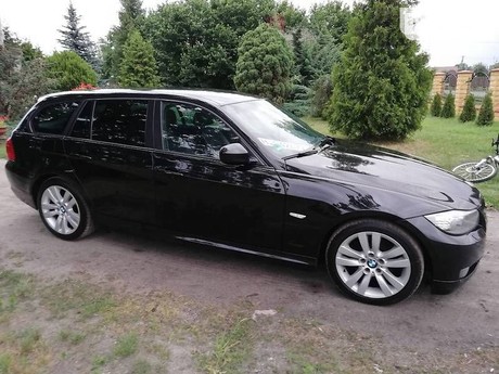 BMW 320 2011