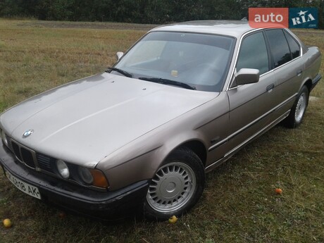 BMW 520 1990