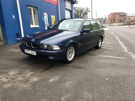 BMW 530