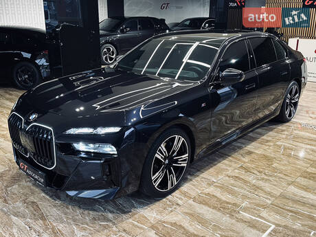 BMW 7 Series 2023 в Киеве