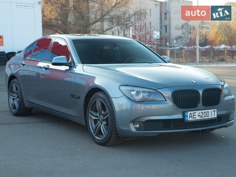 BMW 730 2009