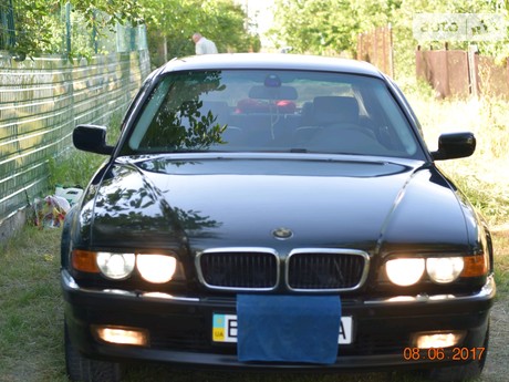 BMW 735