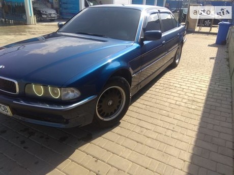 BMW 735 1996