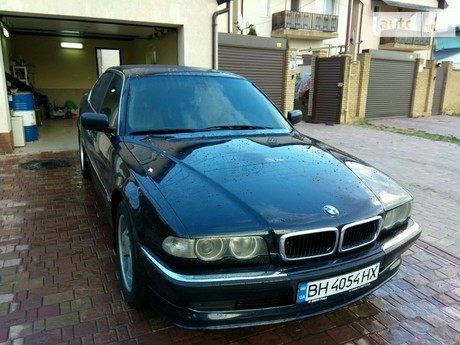 BMW 740 1999