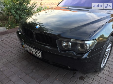 BMW 745