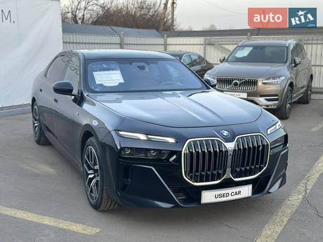 BMW i7 2023 в Полтаве