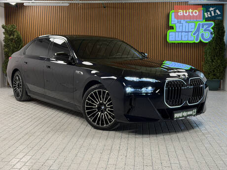 BMW i7 2024 в Киеве