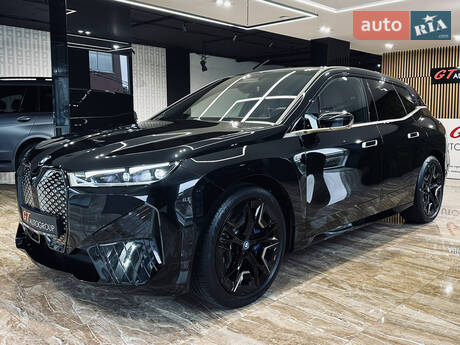BMW iX 2023 в Киеве