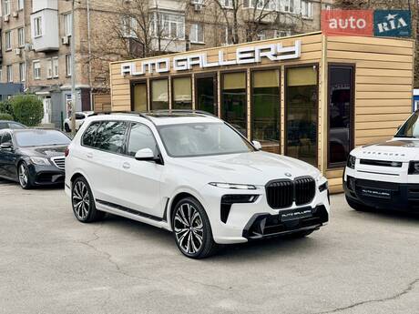 BMW X7 2024 в Киеве