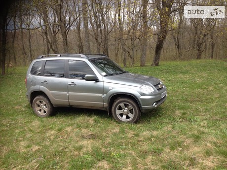 Chevrolet Niva 2012