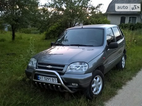 Chevrolet Niva 2005