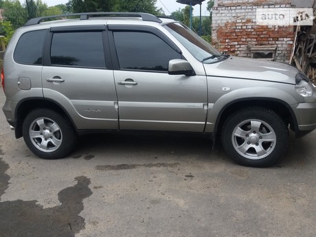 Chevrolet Niva 2012