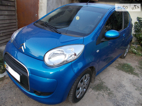 Citroen C1 1.0 АКПП (68 л.с.) 2012