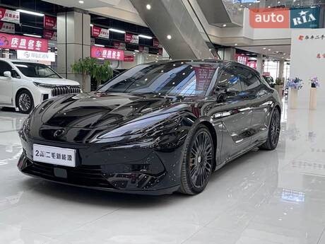 Denza Z9 GT 2024 в Киеве