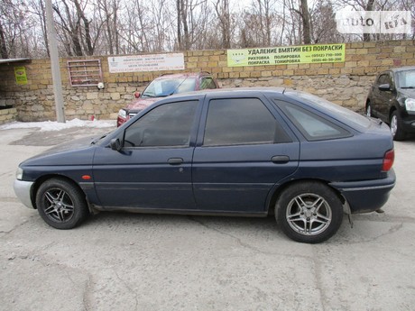 Escort Ford Escort