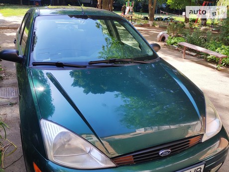 Ford Focus 2000