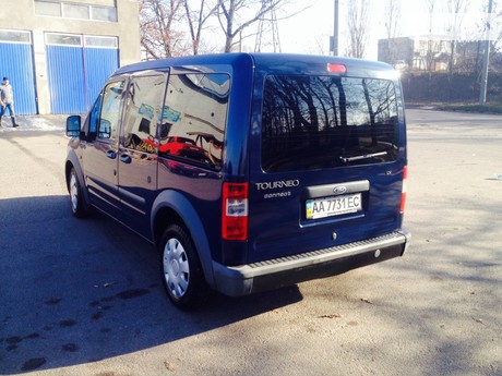 Ford Tourneo Connect пасс. 2005