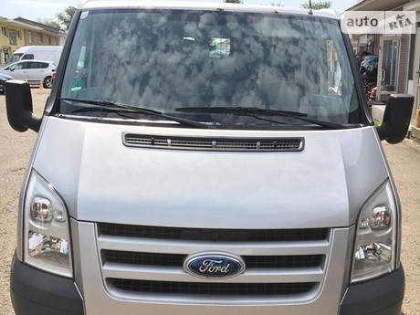 Ford Transit 2010