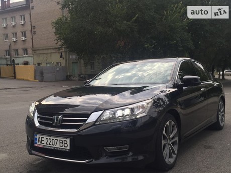 AUTORIA    Honda Accord 2013      