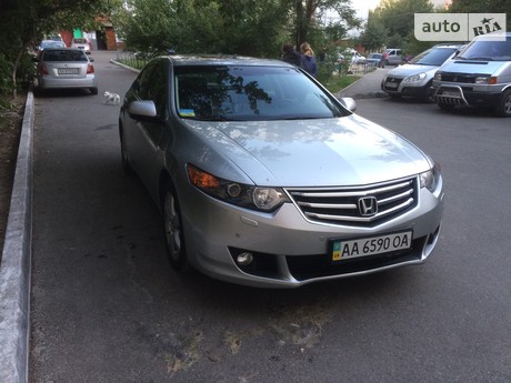 Honda Accord 2.4 AT (190 л.с.) 2010