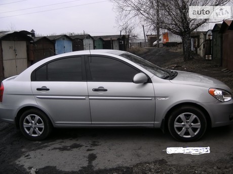 Hyundai Accent 2010