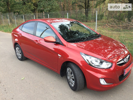 Hyundai Accent 2015