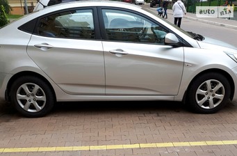 Hyundai Accent 2012