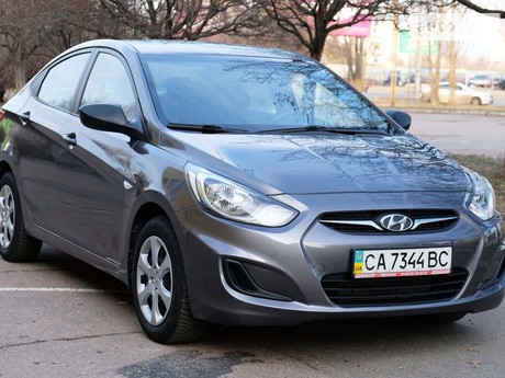 Hyundai Accent