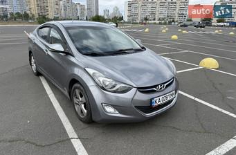Hyundai Elantra  2011