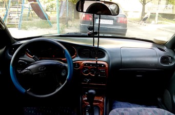 Hyundai Lantra 1996