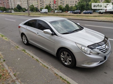 Hyundai Sonata 2013