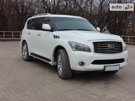 Infiniti QX56