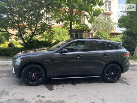 Jaguar F-Pace