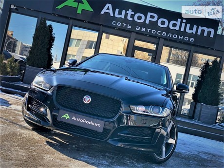 Jaguar XE