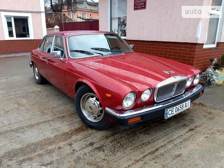 Jaguar XJ