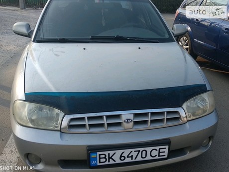 Kia Rondo 2003