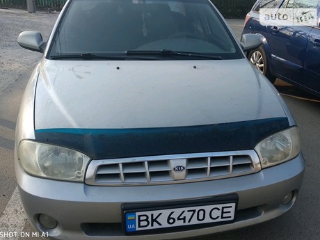 Kia Rondo 2003