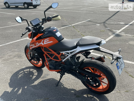 KTM 390 Duke