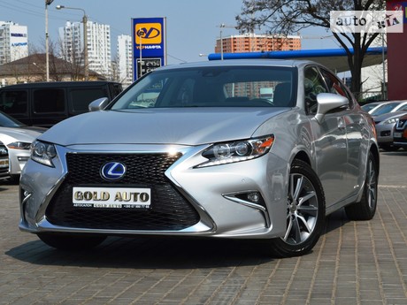 Lexus ES 300h 2016